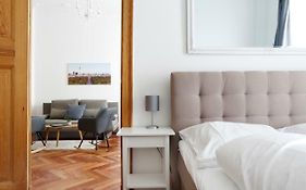 Top Kreuzberg central citiy 3 BR 2 bathr